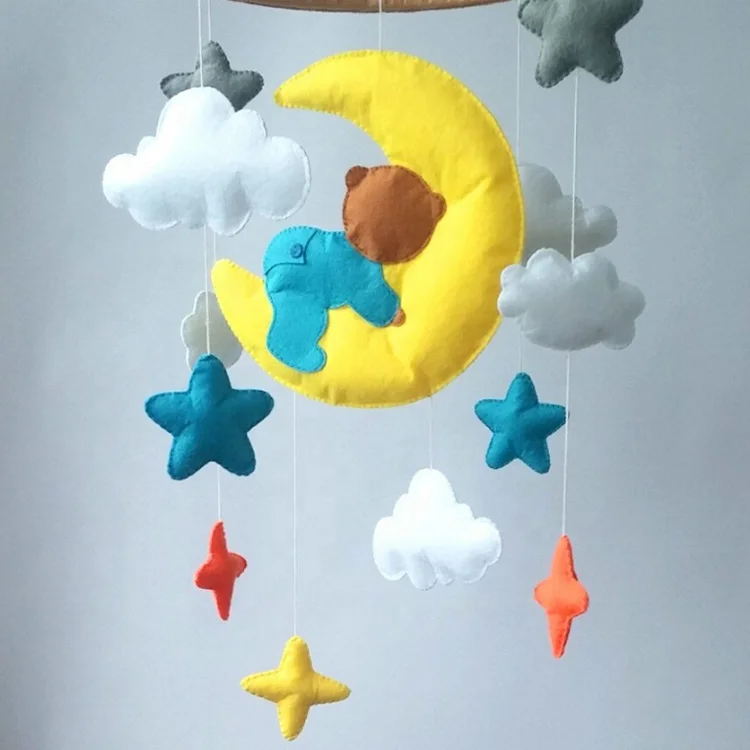 
Customized size felt baby crib hanging toy for infant with animal shape 