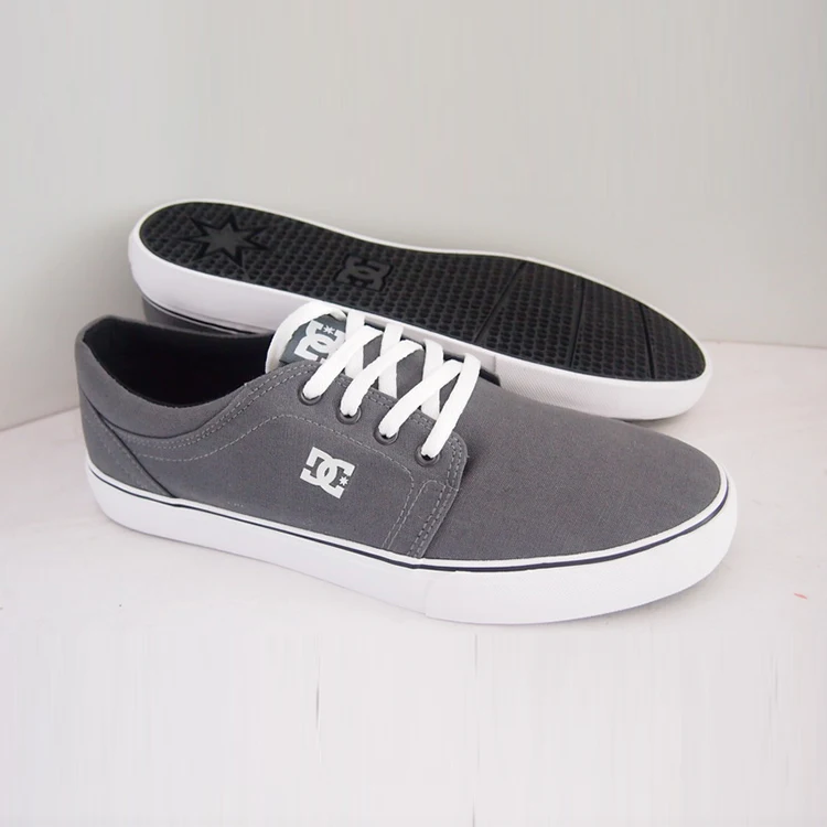 Factory wholesale men skate shoes manufactured in China