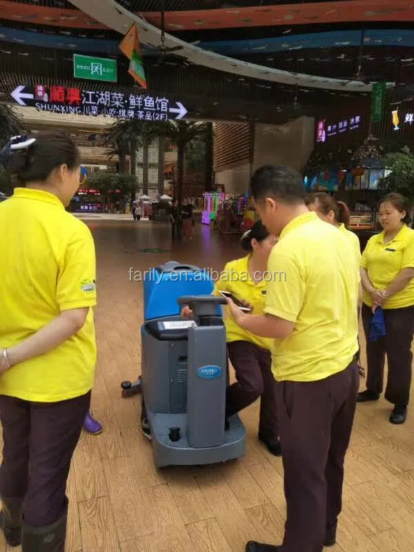 factory direct supply scrubbing machine/Farily riding floor scrubber  made in China