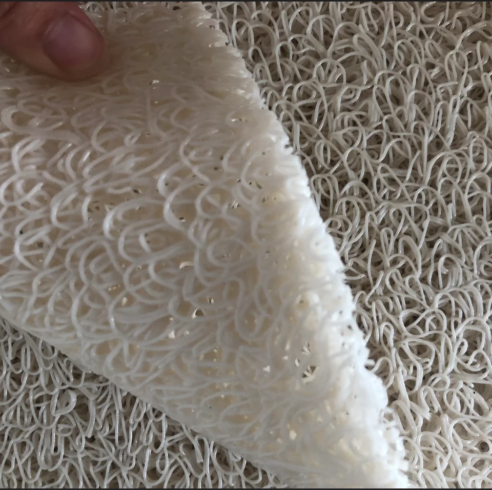 
China manufacture noodle pvc vinyl spaghetti floor mats without backing roll pvc coil unbacked carpet 