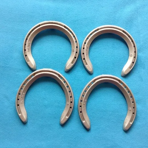 Factory Custom Wholesale High Quality Racing Alloy Horseshoes Horse Shoe
