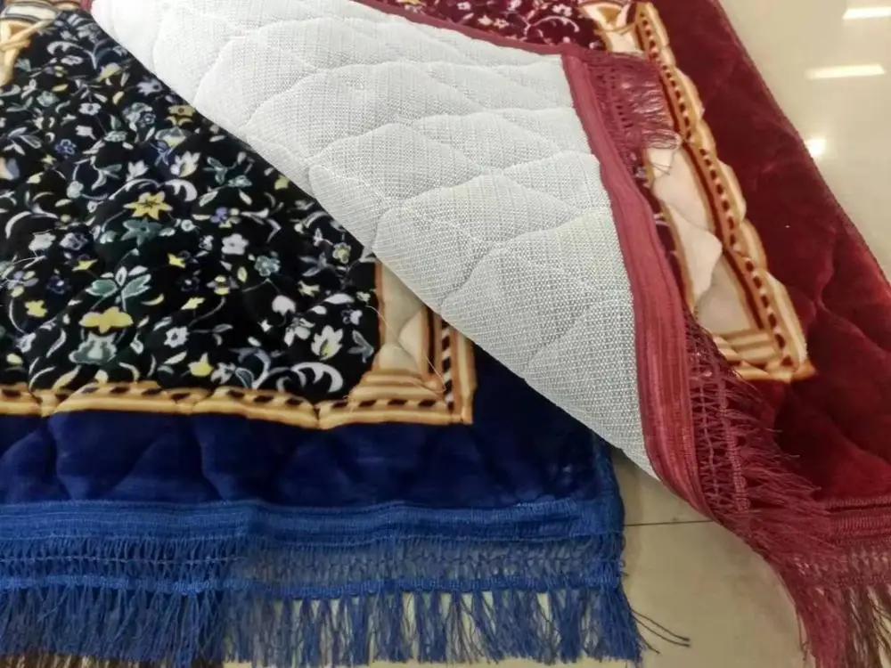 Factory Direct Sale quilting muslim rugs and carpets