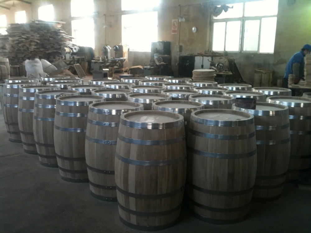 1000L Classic oak barrels