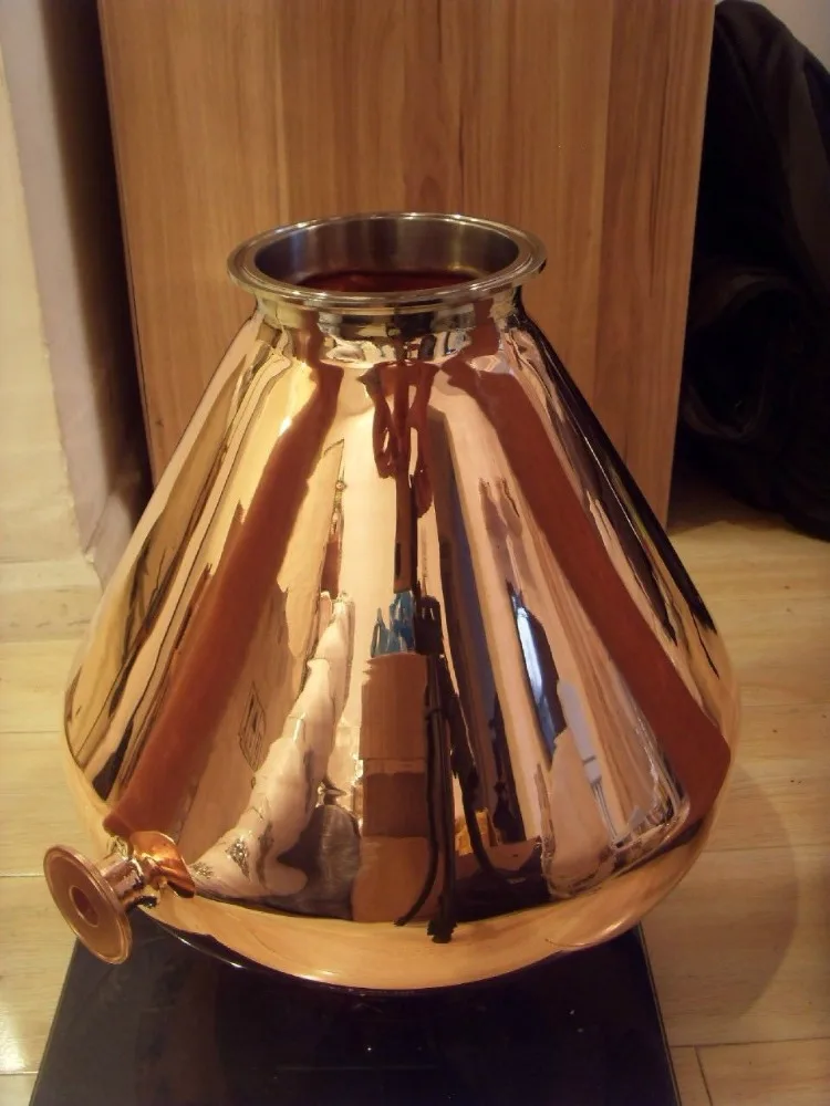 copper distillling whisky distillation column of alcohol for sale with helmet