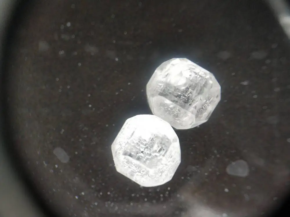 White HPHT CVD Synthetic Lab Grown Rough Uncut Diamond