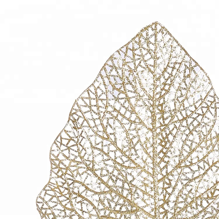 Hot Sale 68cm High Christmas Tree Ornament Plastic Christmas Glitter Leaf for Christmas decoration