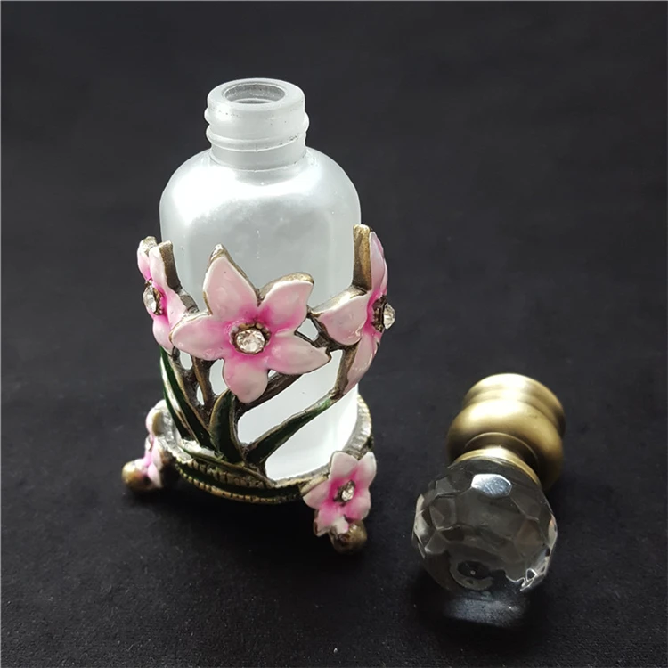 Pink Flower Decorated Frog White Perfume Glass Bottle 15ml with Metal Diamond Stick Cap