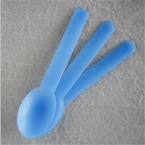 
High quality ice cream spoon color changing plastic kids baby cartoon spoon for dessert yogurt for sale 