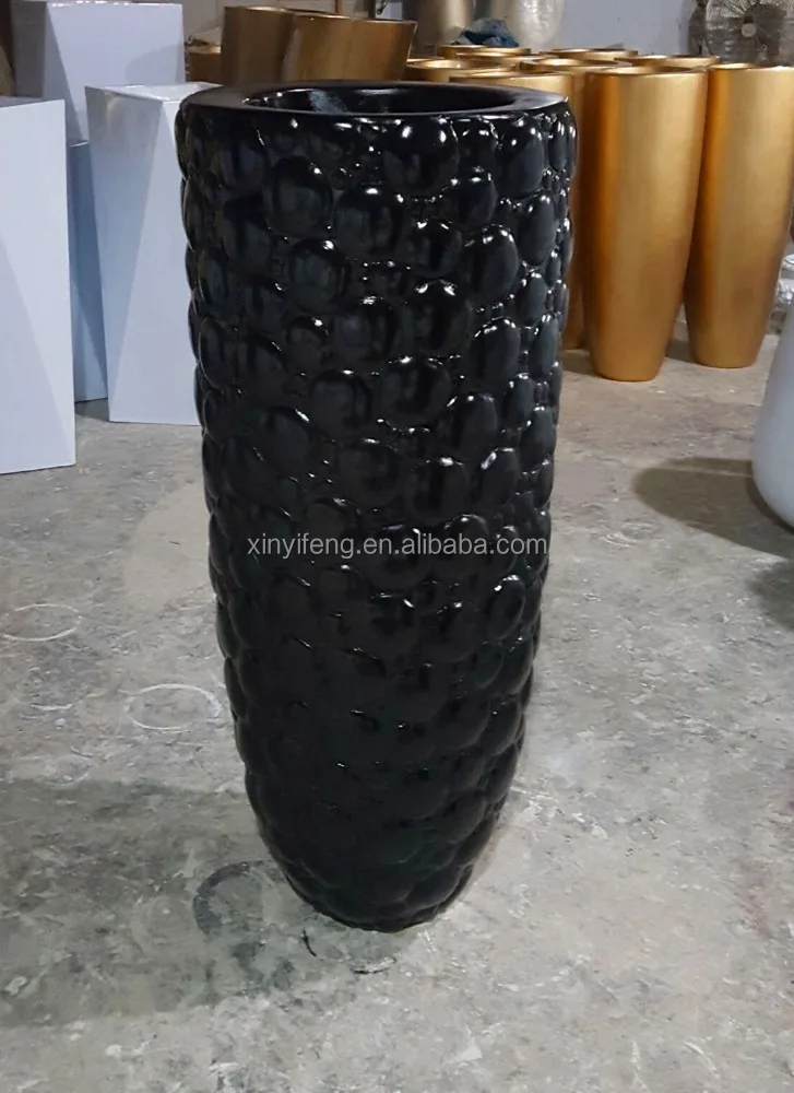 Straight Round Black Long Chinese Flower Vase with Bots