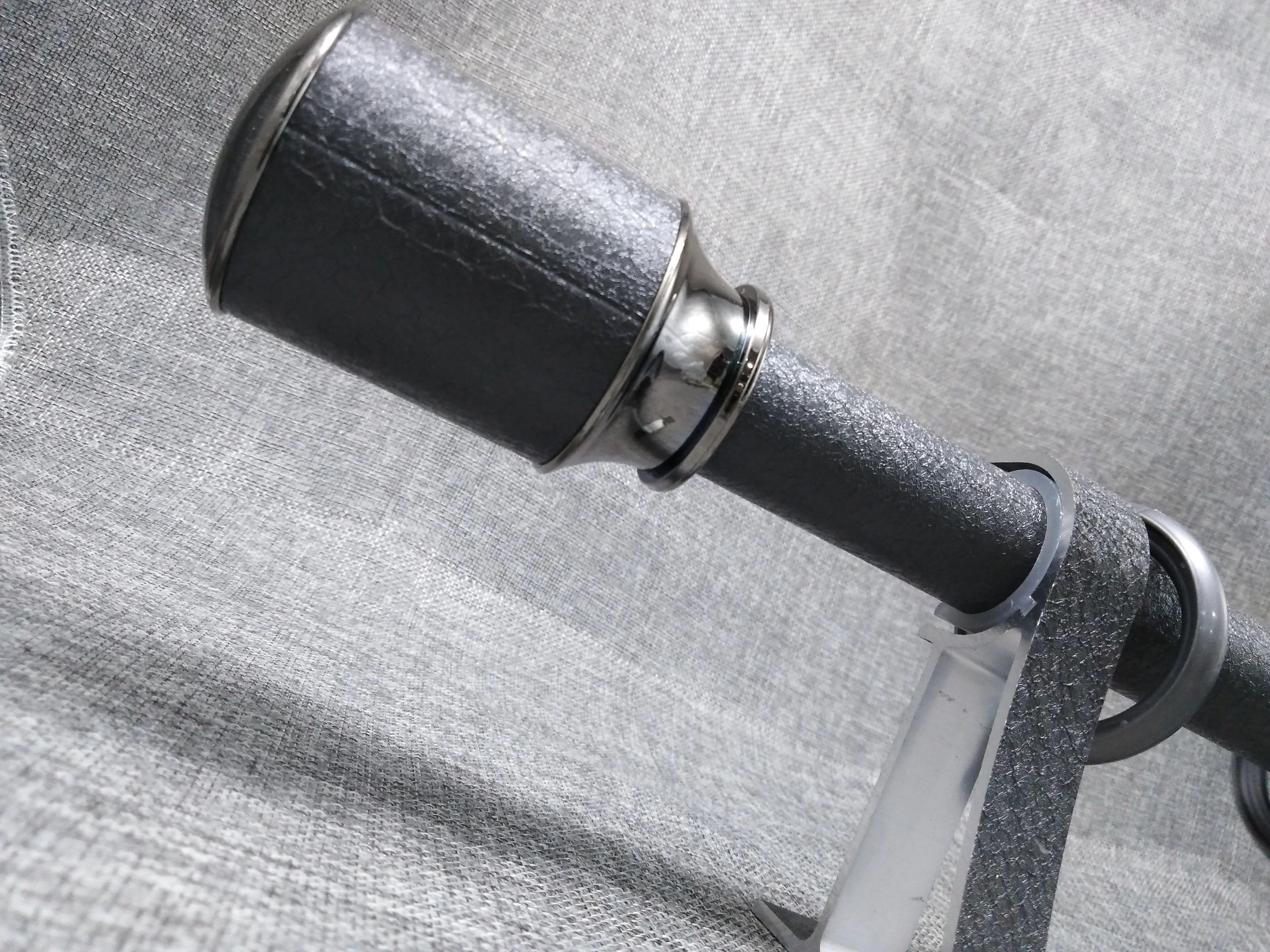 Factory price extra thick frosting process strong bearing curtain rod, aluminum curtain rod