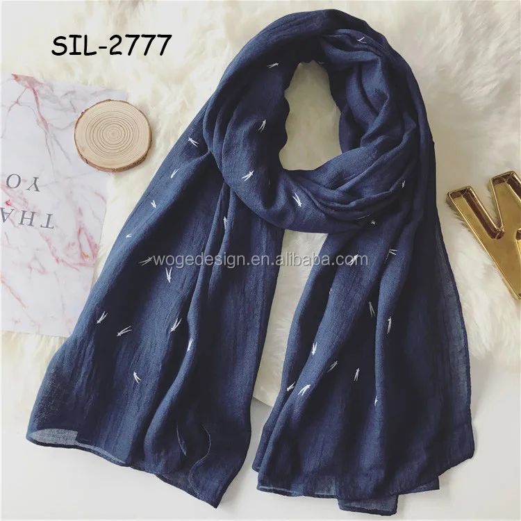 2018 Hot selling Malaysia pretty womans dress clothes headcloth hijab polyfoams factory wholesale new muslim scarf