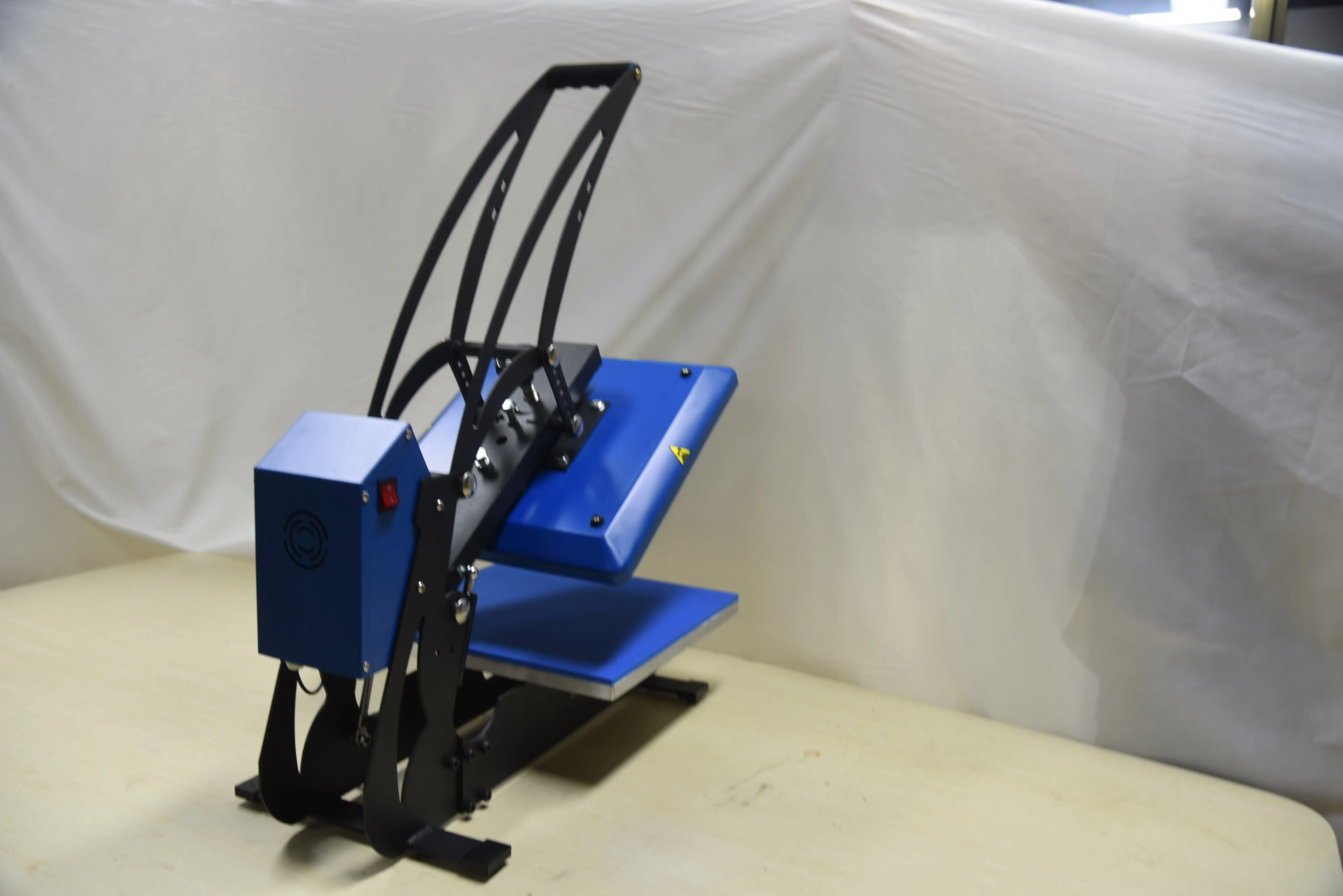 
Drawer-type Magnetic auto-open sublimation Heat press machine 38x38cm 