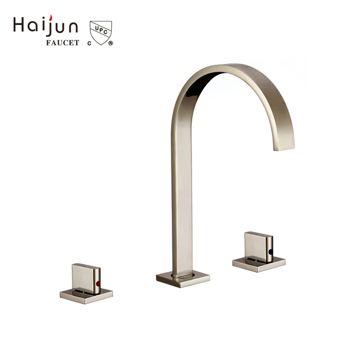 Haijun Nice Design cUPC Dual Handle Bathroom Sanitary Ware Faucet