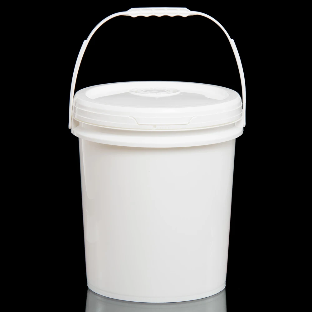 
8 to 11l Plastic Bucket and Lid with Tint Plug 