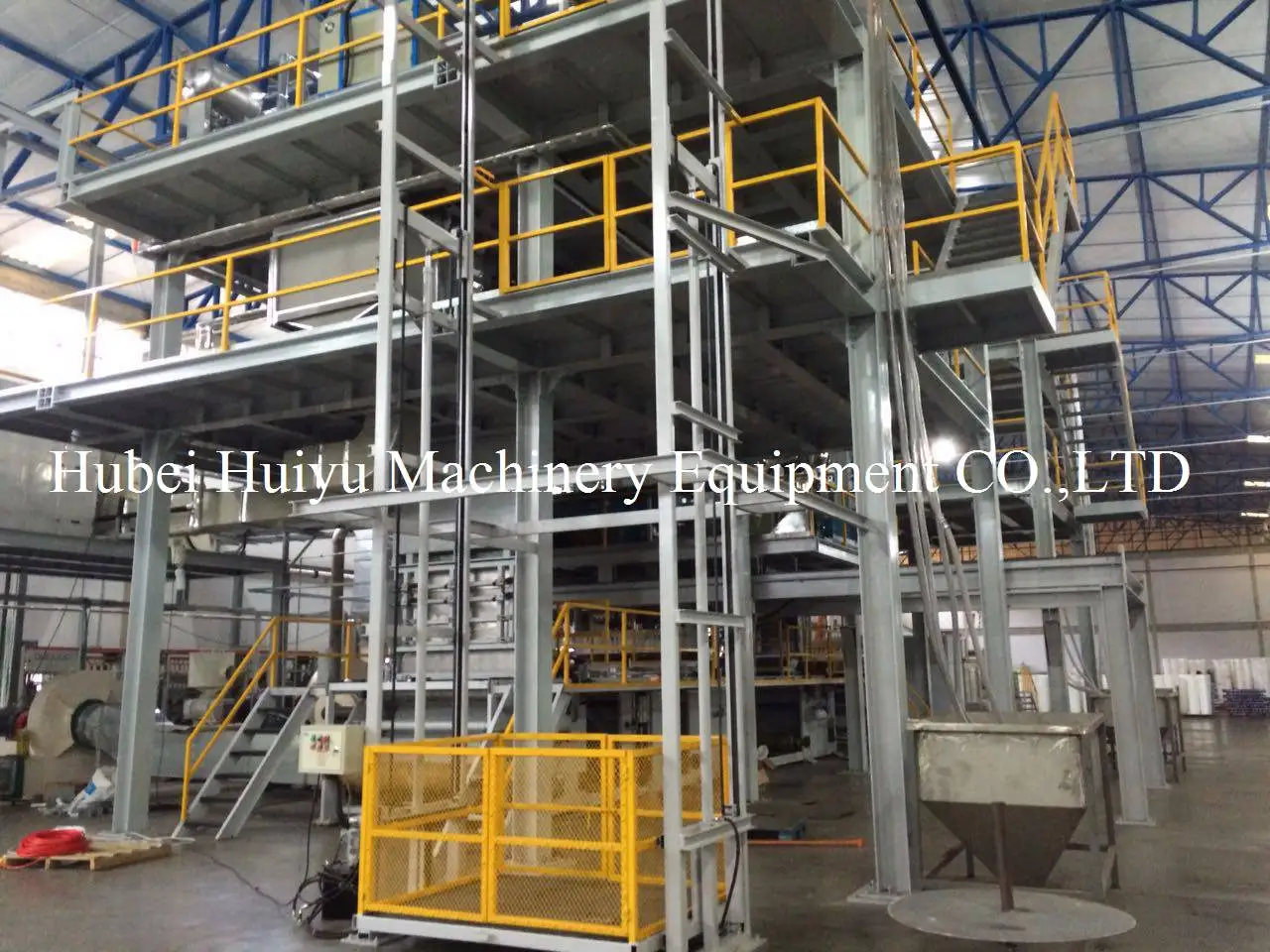 Высокопроизводительная полностью автоматическая машина из нетканого полипропилена для изготовления текстиля