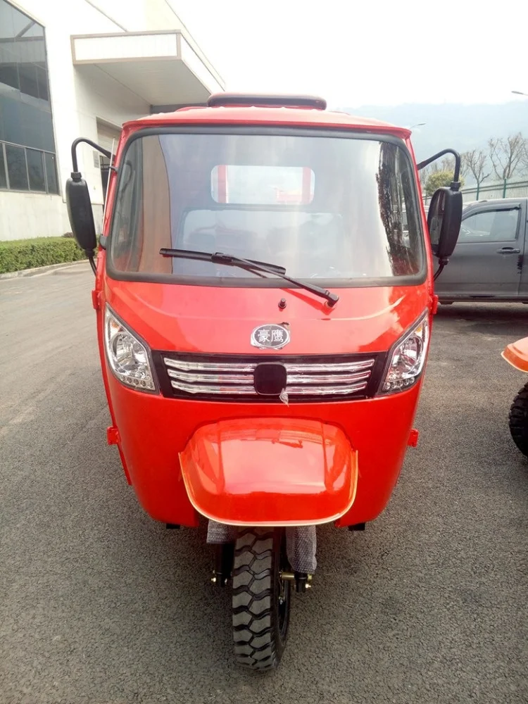 China Chongqing Factory Petrol Gasoline Cargo Tricycle Three Wheel Motorcycle Front Loading Van Cabin with Tool Box