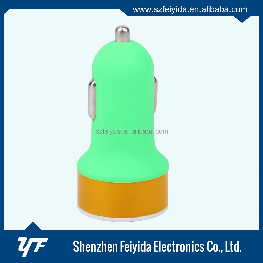 High quality 3 usb ports car charger CE RoHS with 1A 2.1A