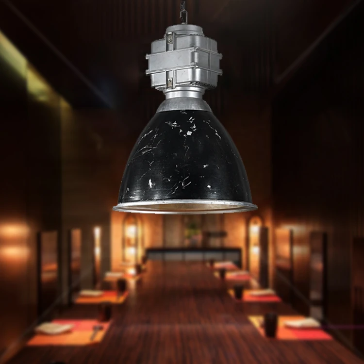 
The retro factory looks like a waterproof iron pendant lampSingle-headed decorative bar lamps and lanterns 