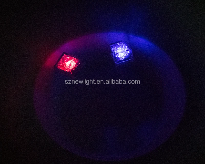Custom plastic ice cube LED colors changing ice cube / high quality LEDice cubes with lighting