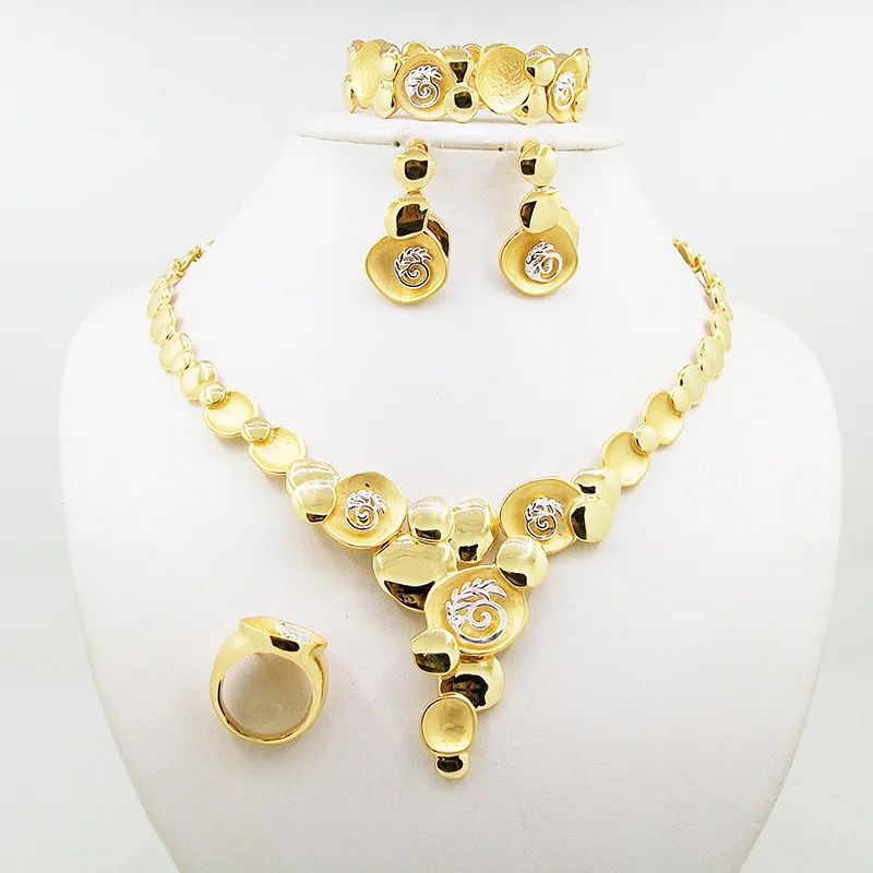 Wholesale artificial 24k dubai gold plated jewelry set in alloy material