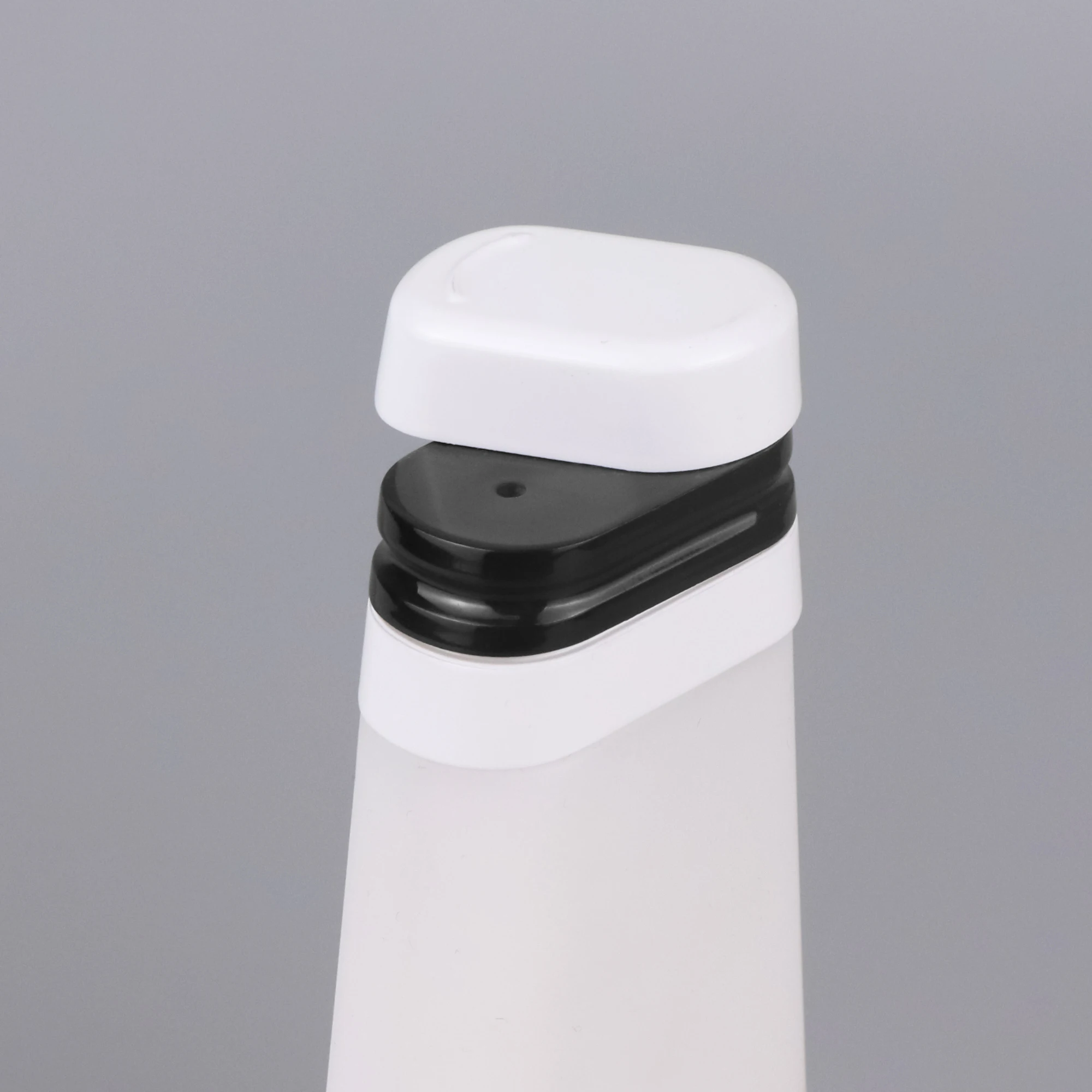 
Outdoor Carry On Empty Silicone Travel Bottles Set Container Storage Bag Travel Graduation Gifts 