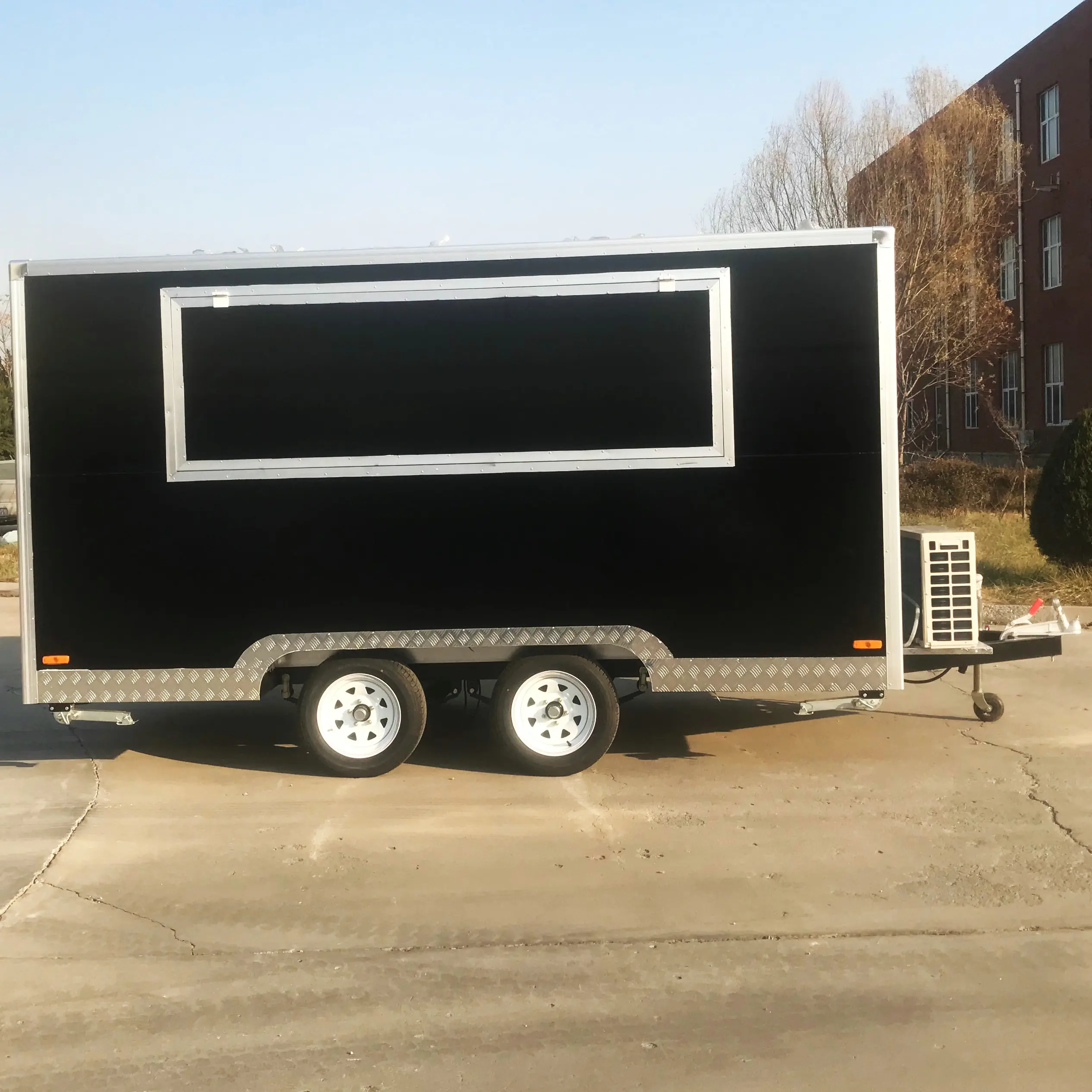 2018 China catering trucks food truck mobile food trailer for sale