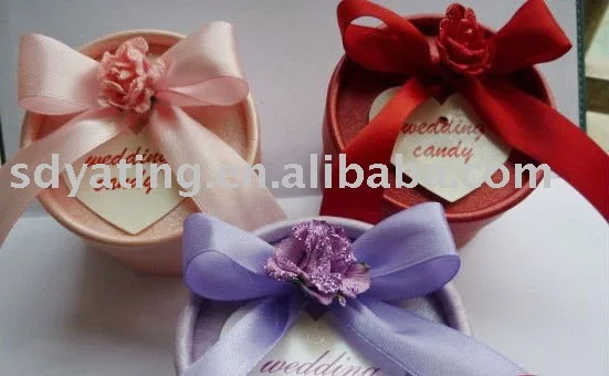 
Laser Cut Wedding Favors Gift Box Metallic Silver Paper Wedding Favour Boxes 