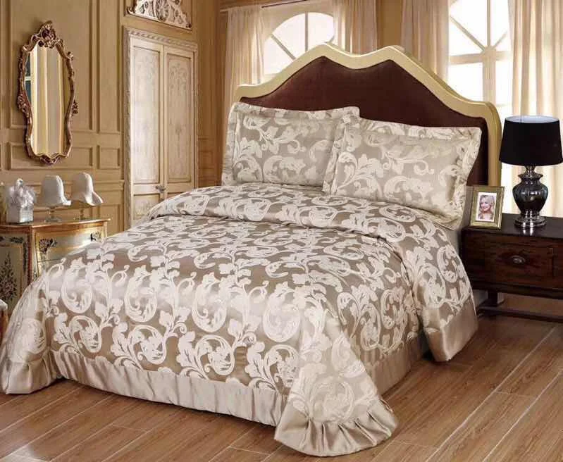 230*250cm Embroidered Duvet customized design bedding sets 4pcs velvet sets