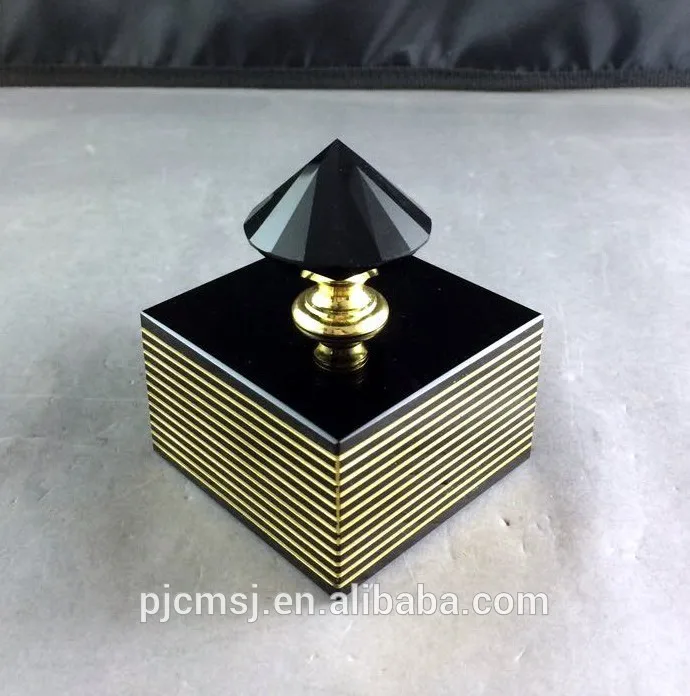 crystal glass .golf ball shaped perfume bottle