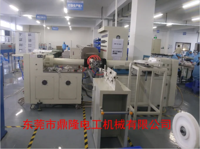 
5050 Double FPC IP65 IP67 IP68 Waterproof Silicone LED Strip Extrusion Line 