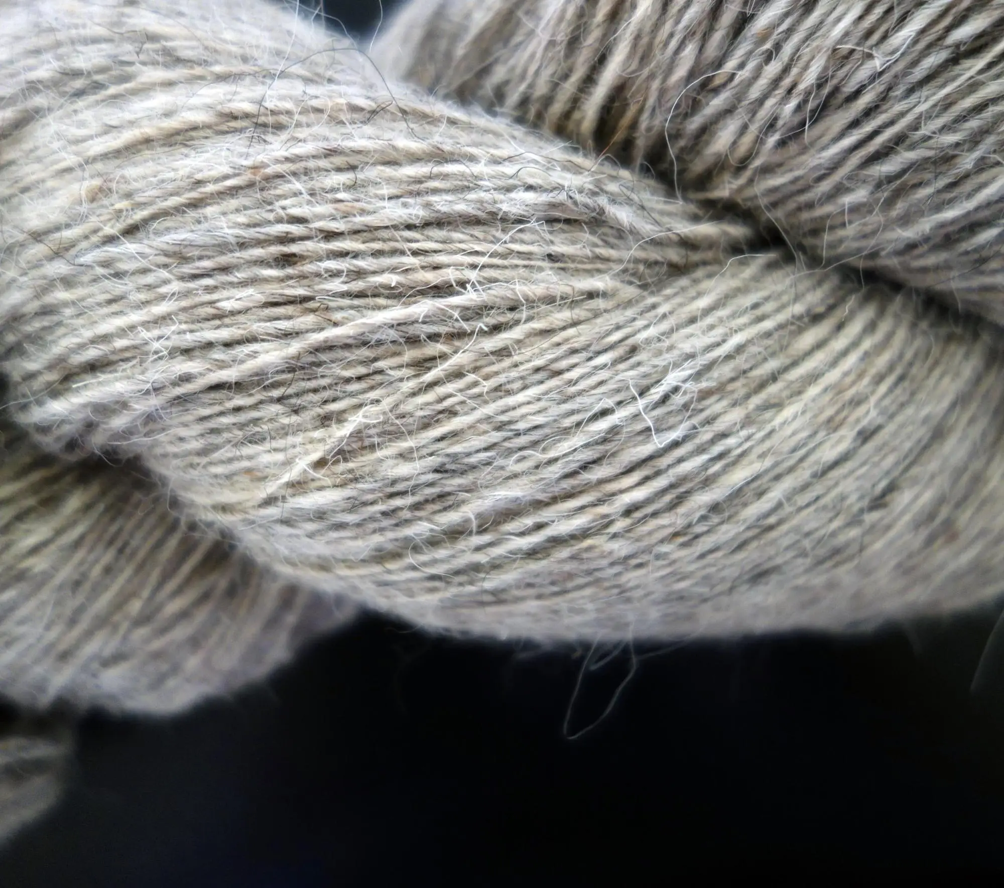 Высококачественная пряжа из натуральной шерсти 380TEX Roving от производителя