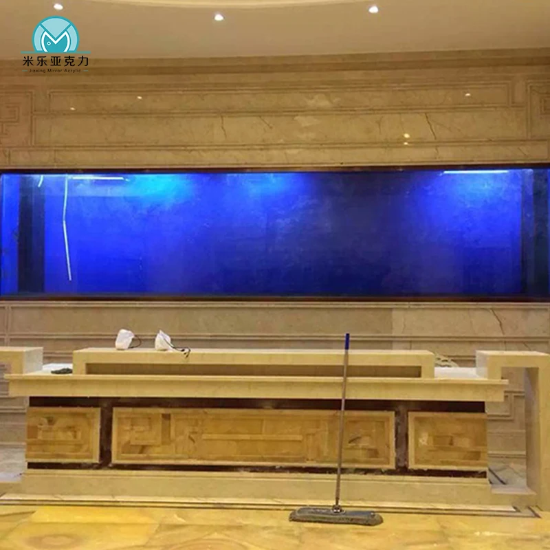 Goods in stock acrylic large aquarium