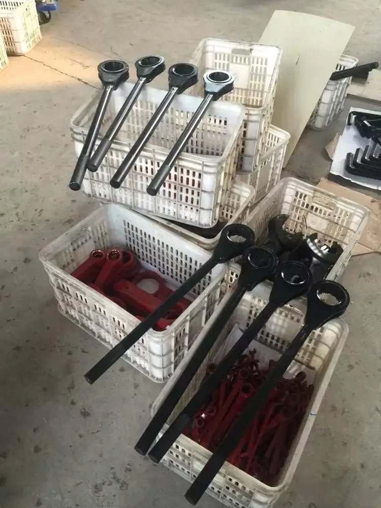 Heavy duty ratchet wrench carbon steel hardware