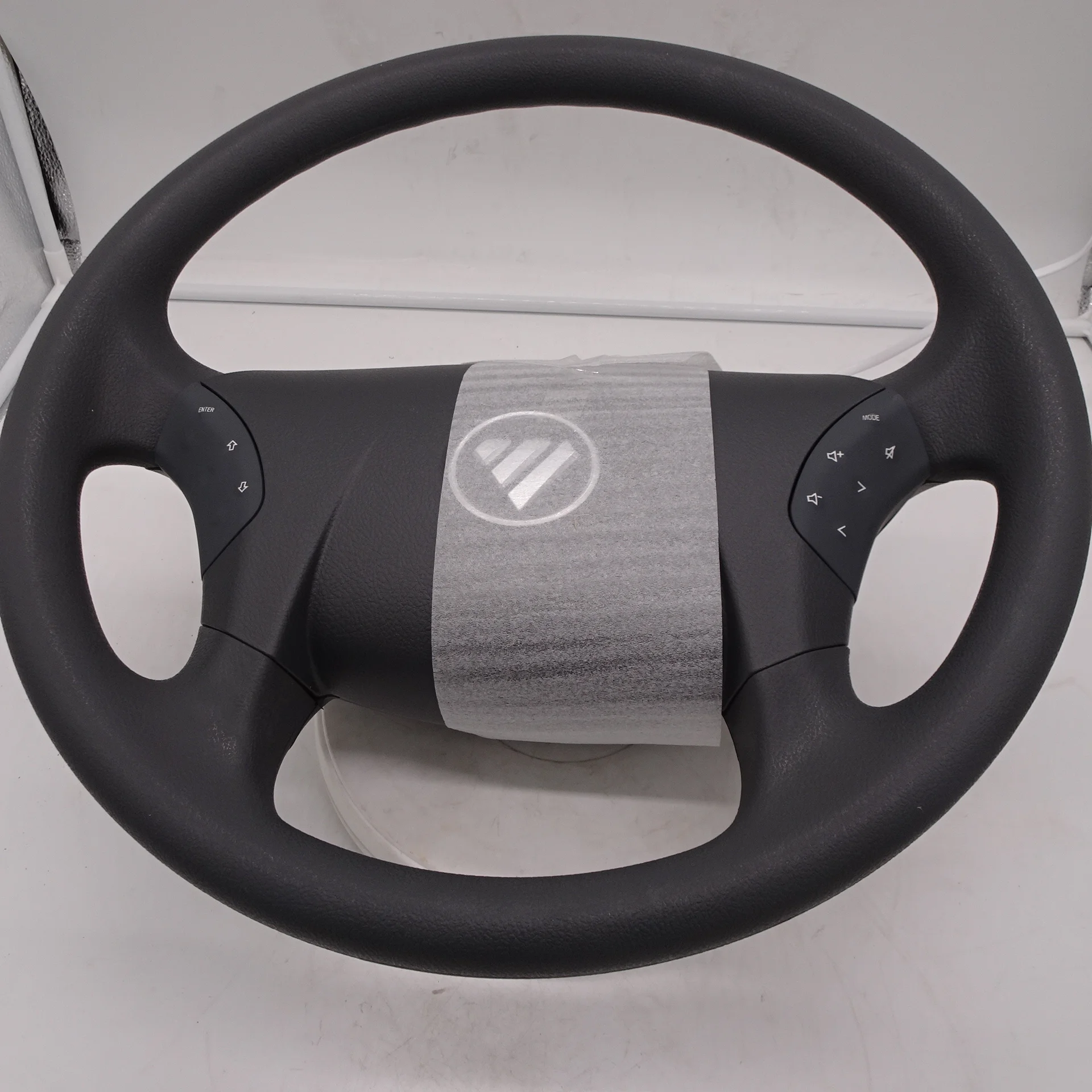 Truck steering wheel high quality  H4342020001A0
