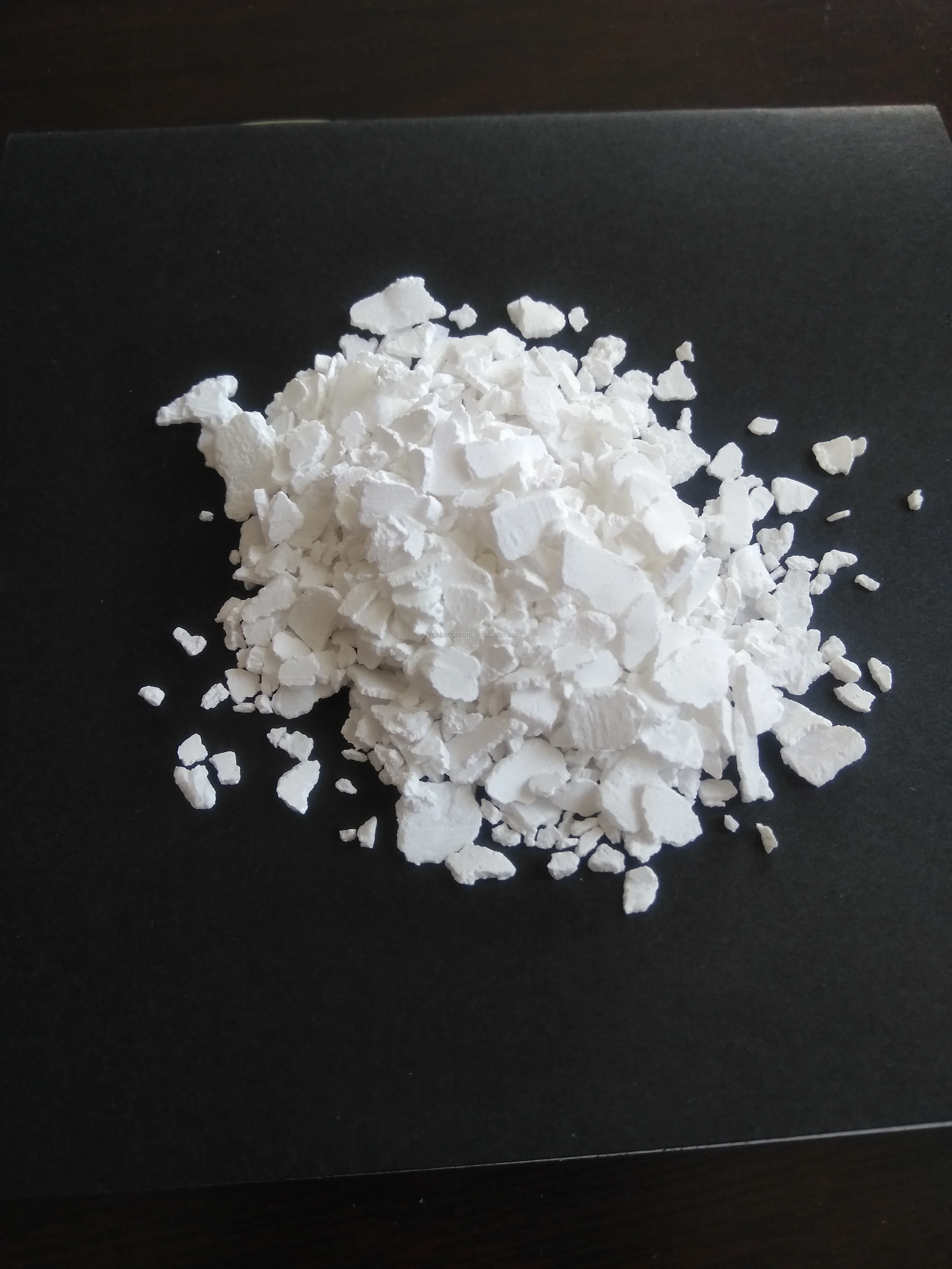 
china factory supply 74% calcium chloride flake cacl2 with low price per ton 
