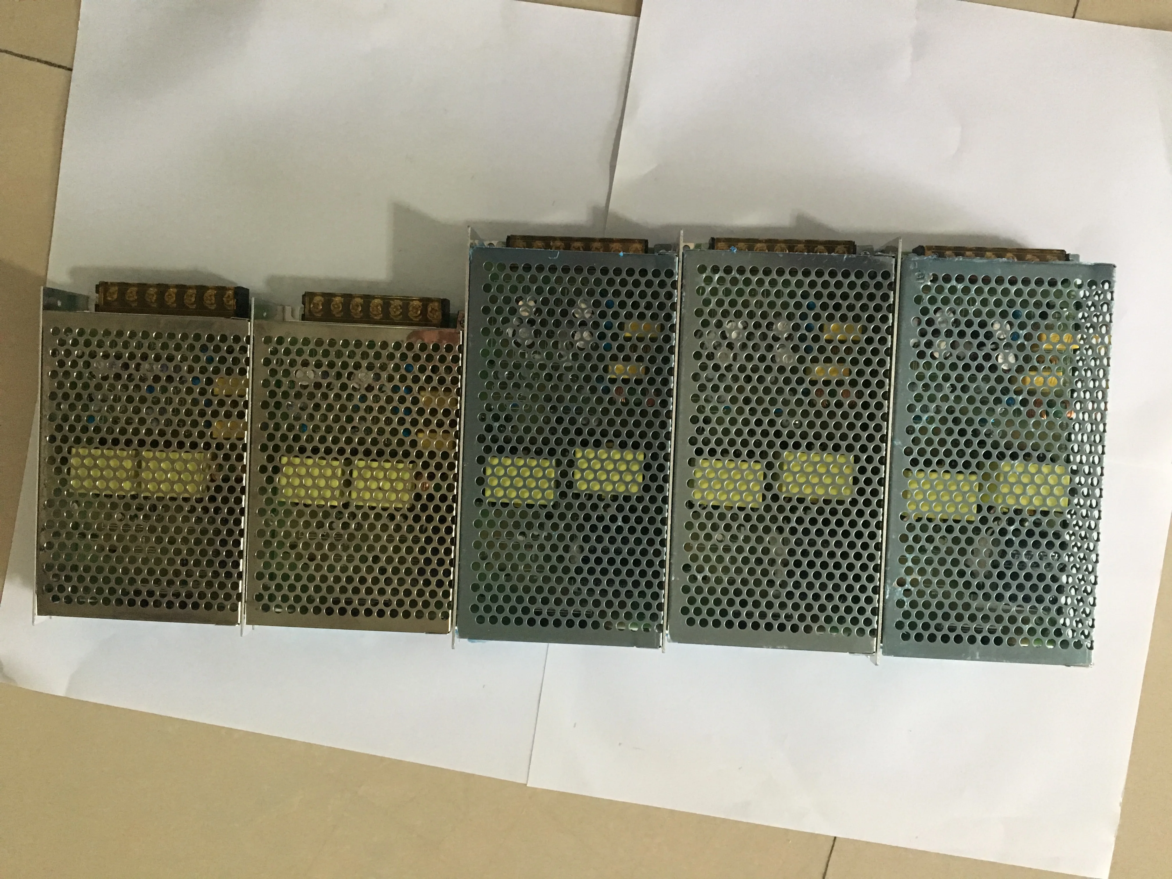 
Factory price High Voltage 600V Dual output Switching power supply 