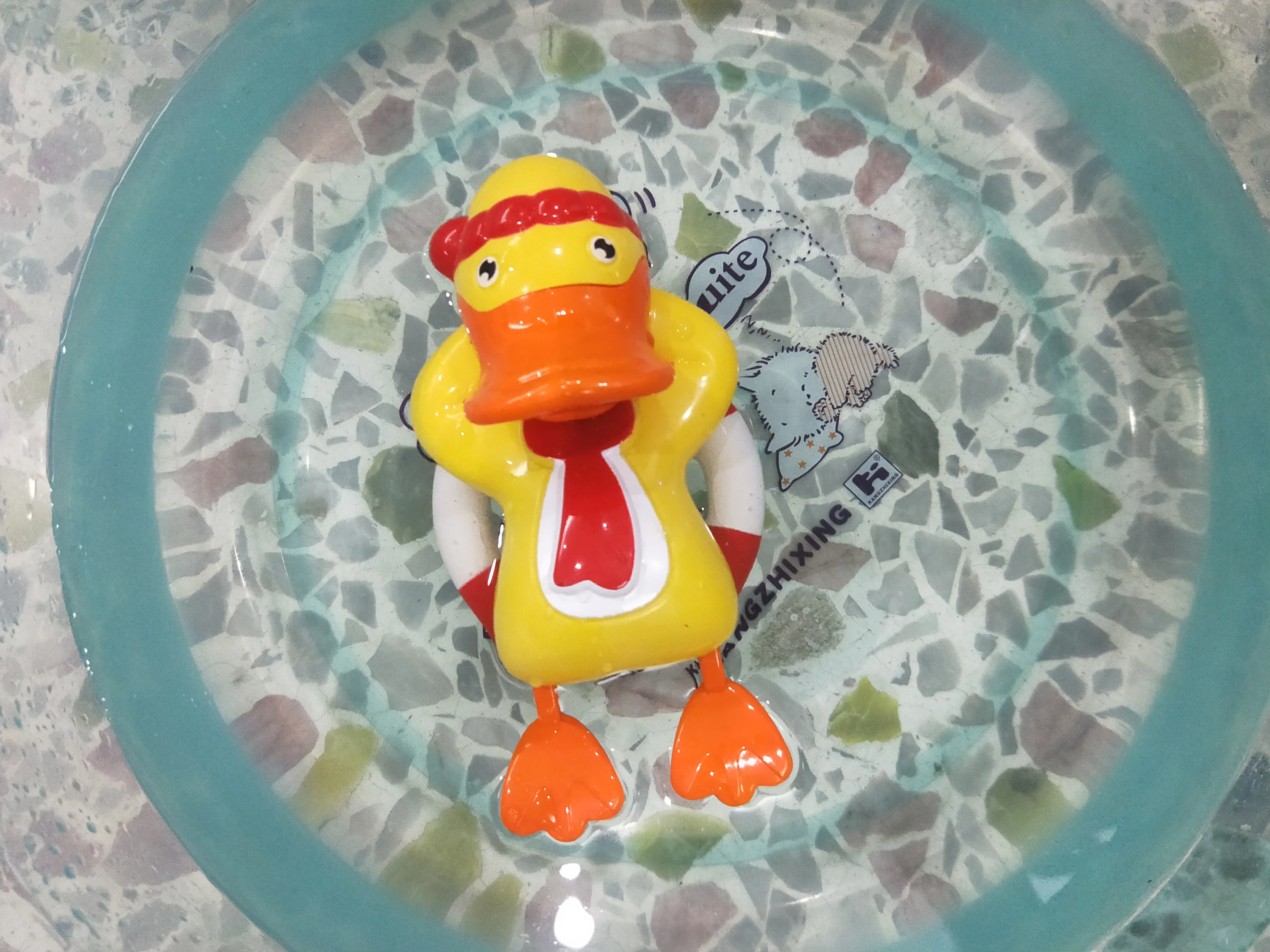 Wind up toy duck for baby bath toys play in water