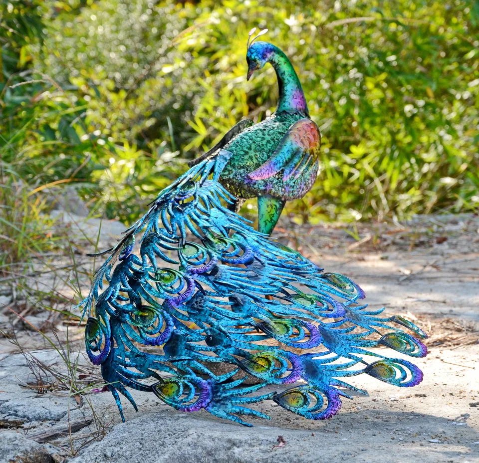 
lawn standing Metal Peacock Garden Decoration 