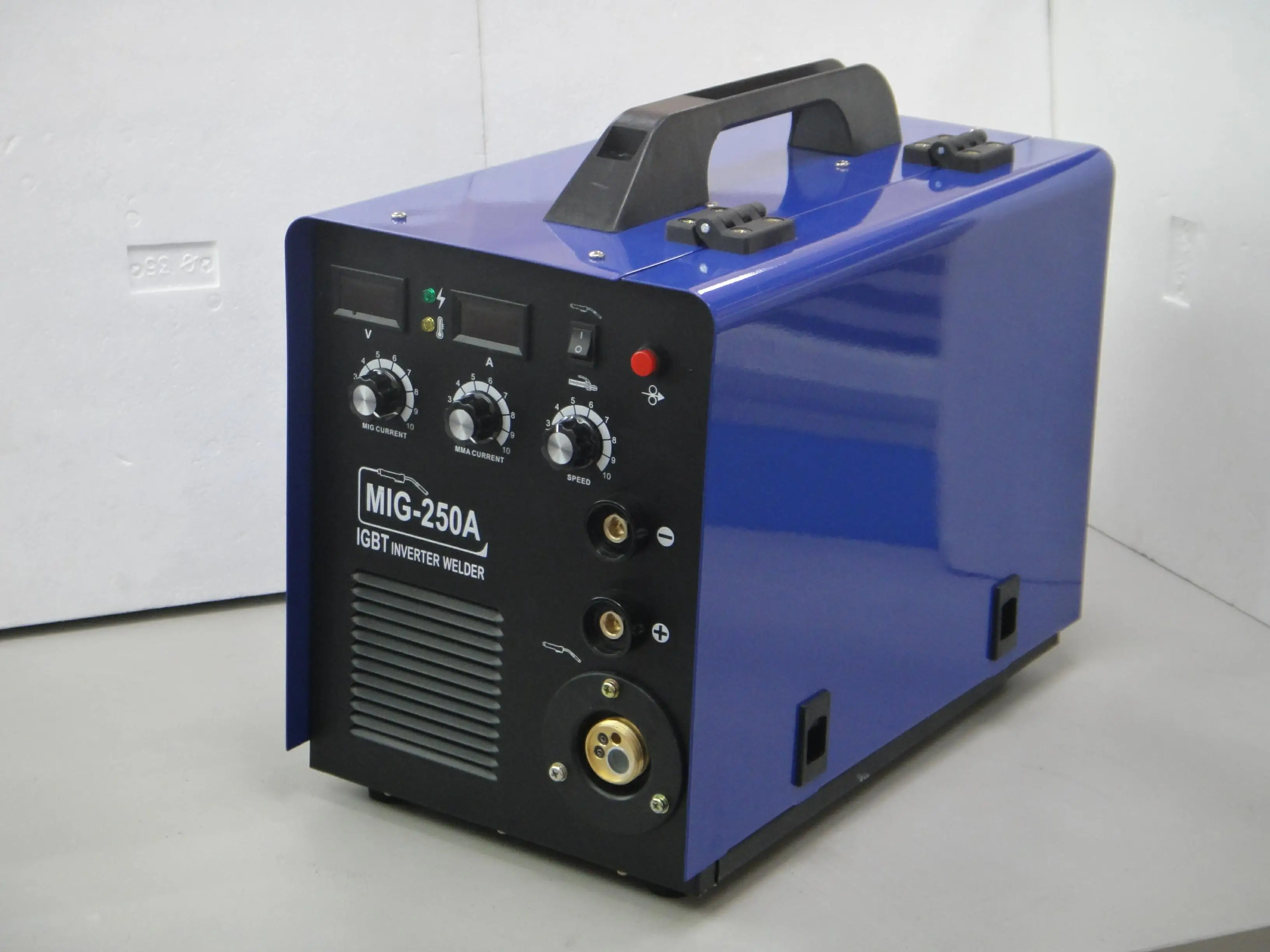 Сварочный инвертор MIG/MMA-250 IGBT переносной сварочный аппарат MIG
