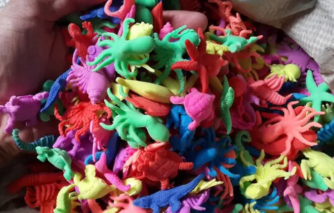 Hot Fashion Water Growing Sea Creatures Animals  Magic Grow Animals Toys In Bathtub