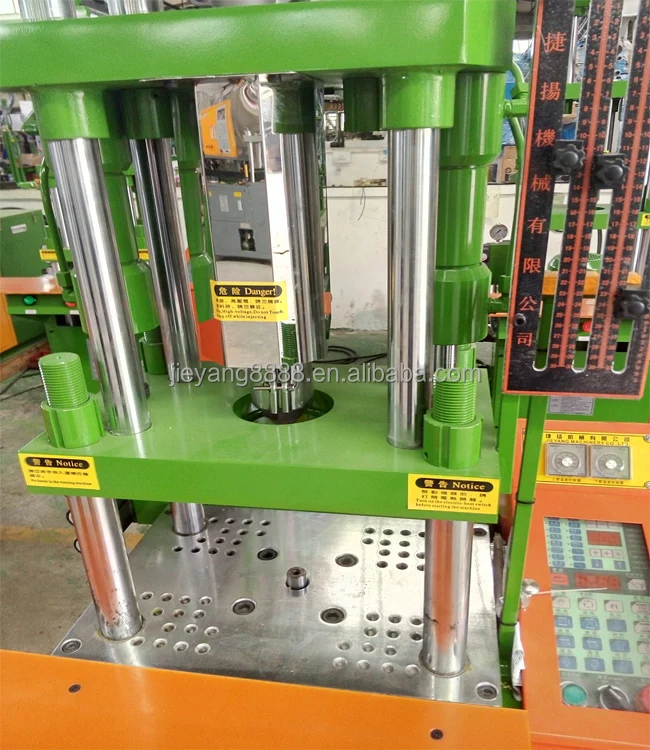 Высококачественный вертикальный Инжекционный станок с четырьмя колоннами для изготовления мячей для гольфа, 120 тонн, китайский производитель