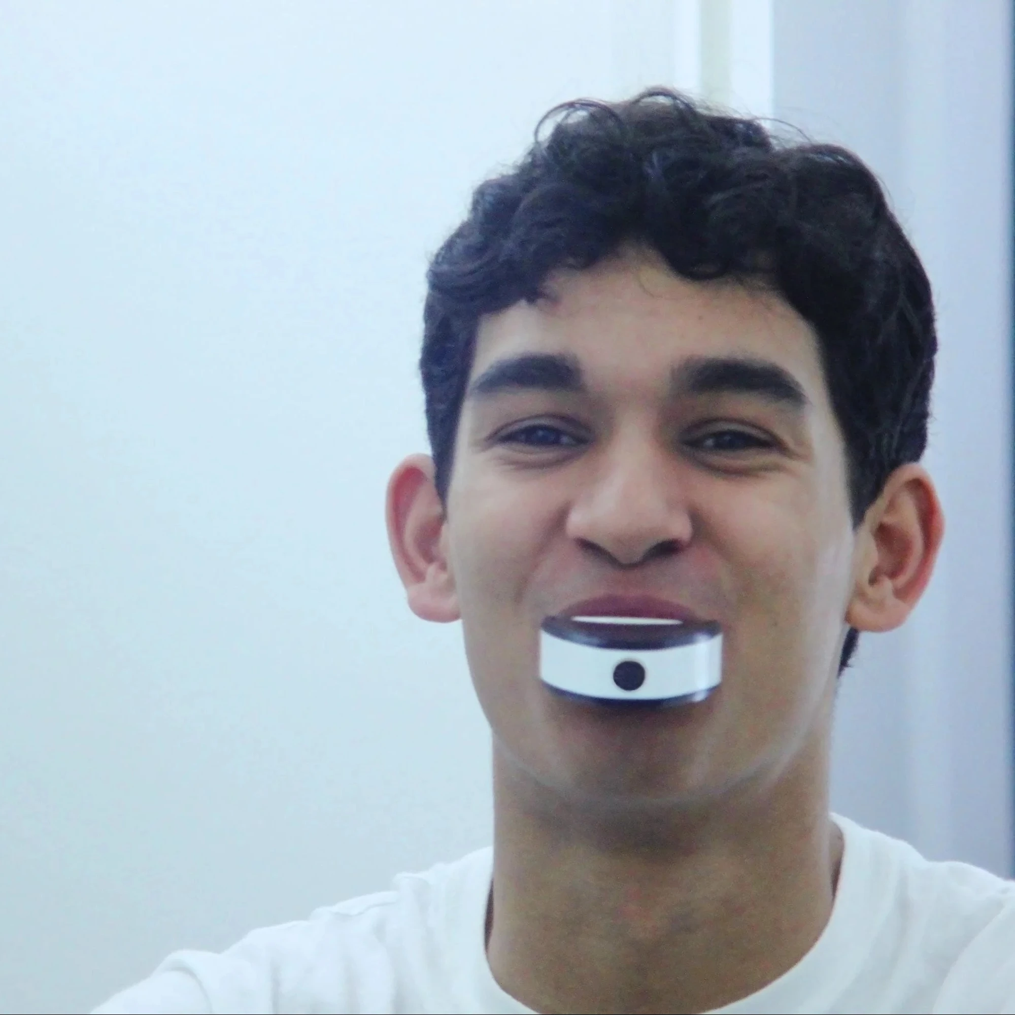 Зубная щетка UNOBRUSH переработанная автоматическая