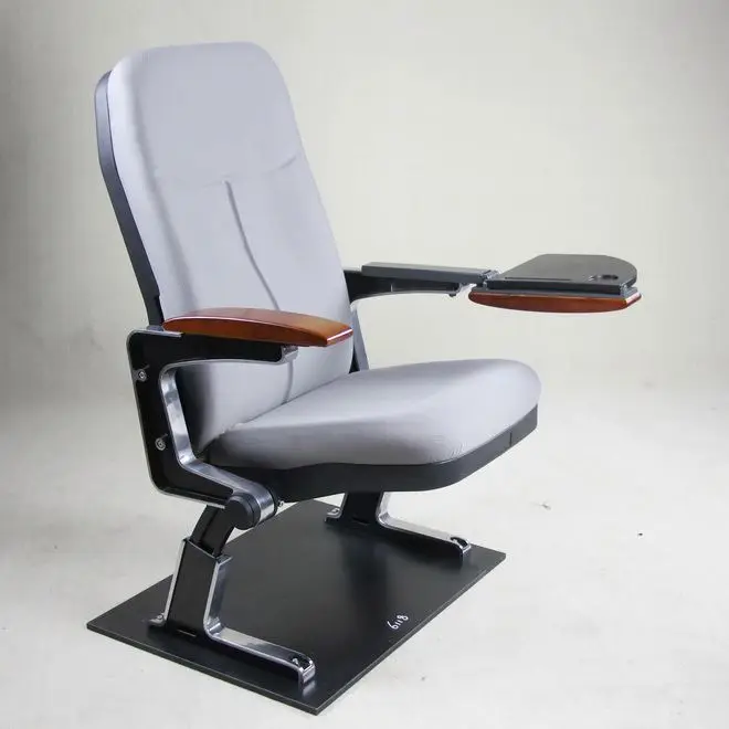 Эргономичный складной стул с подлокотниками для