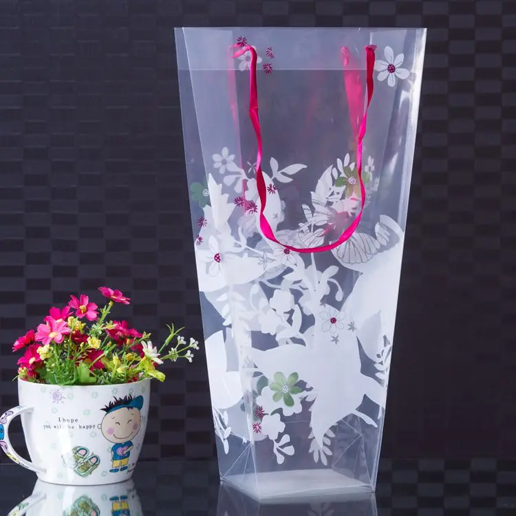 Clear Plastic PP flower carry bags with hanging for flower easy to carry on hand bag