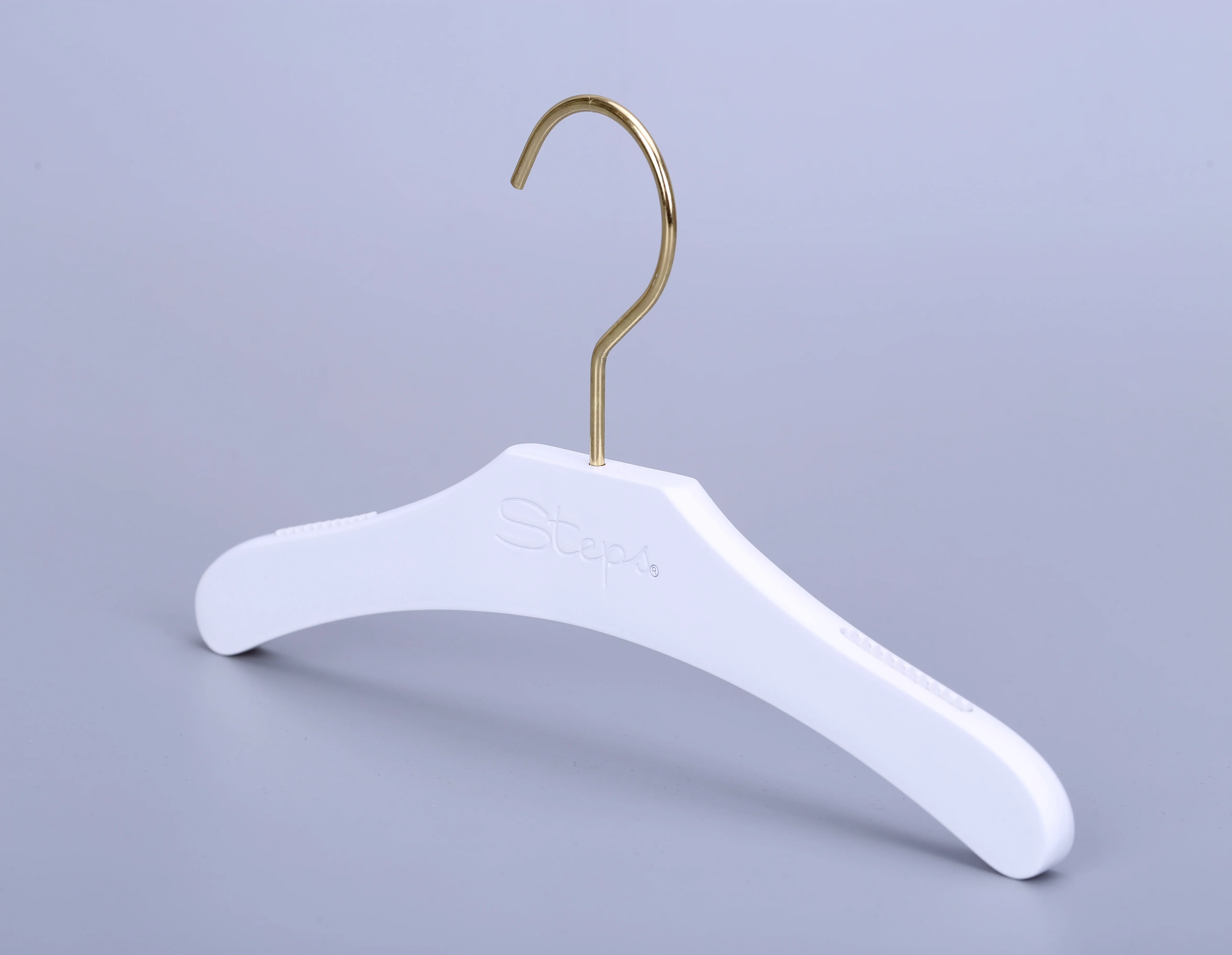 Wholesale cute baby clothes wooden hanger material white color