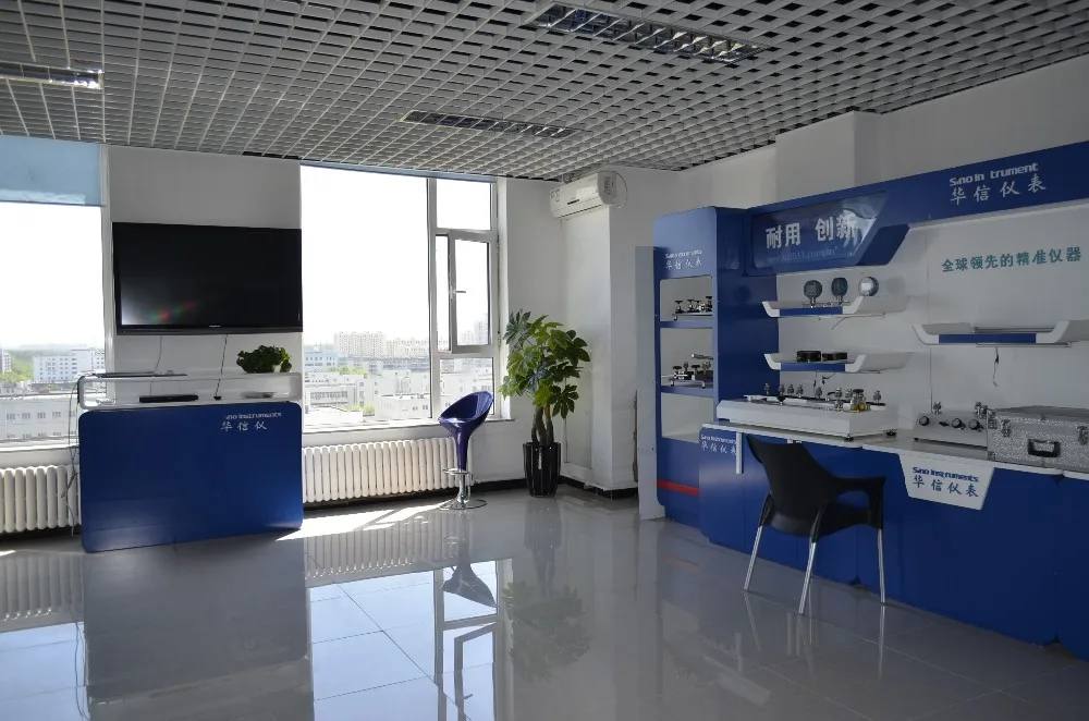 Bench-top hydraulic pressure pump HS706