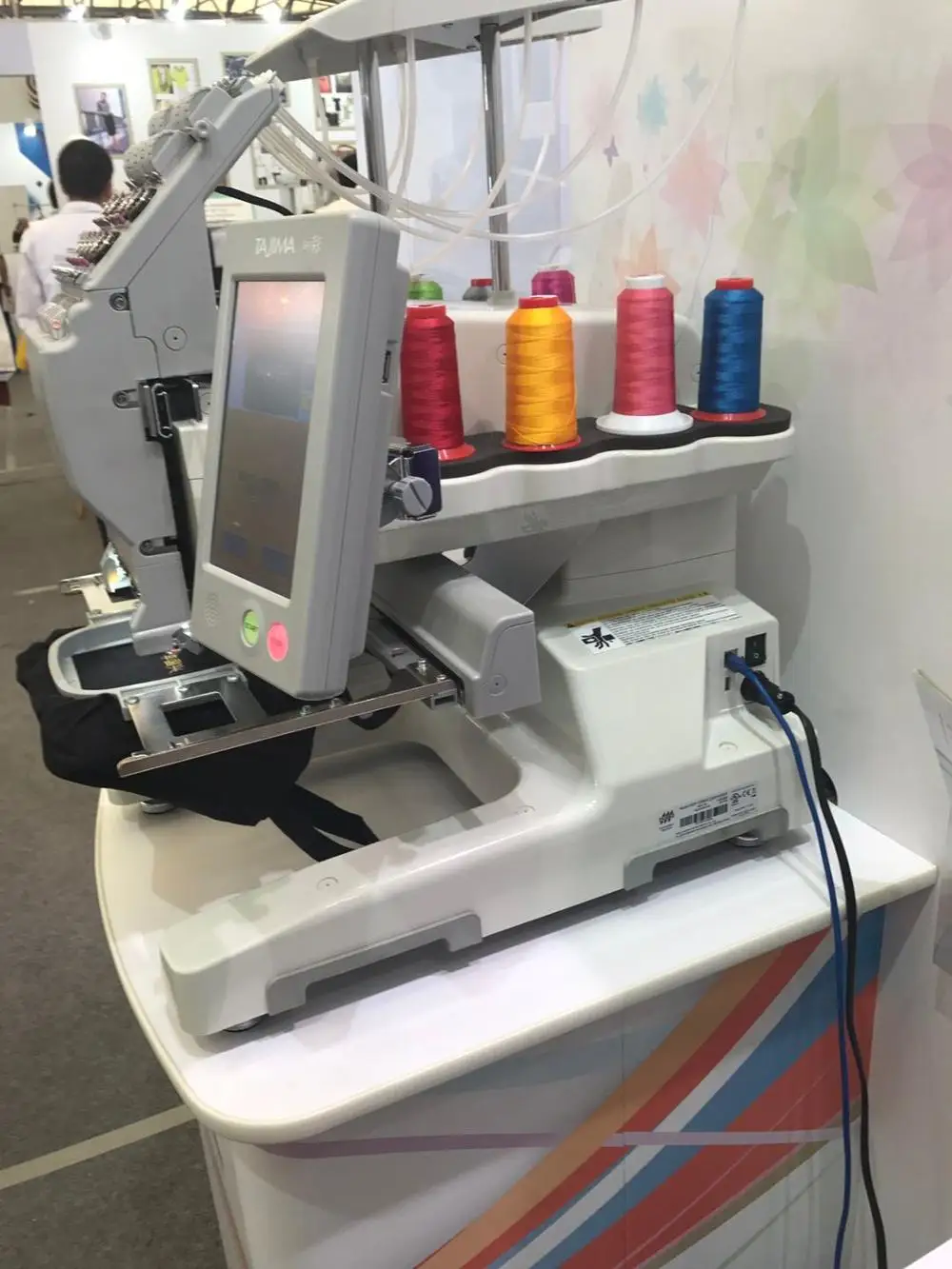 TAJIMA brand single-head eight-needle industrial computerized embroidery sewing machine