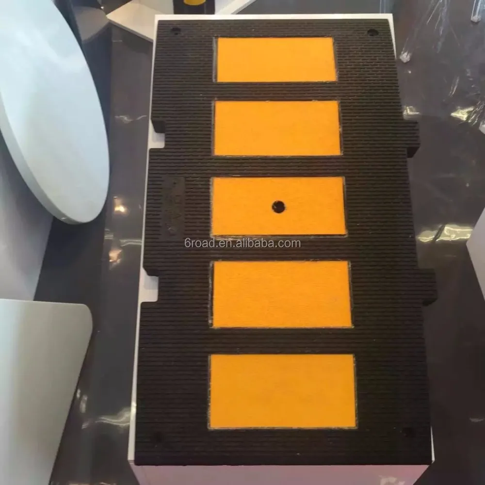 CE RoHS 900*500*50MM CE Rubber Speed Hump, Speed Ramp, Speed Breaker