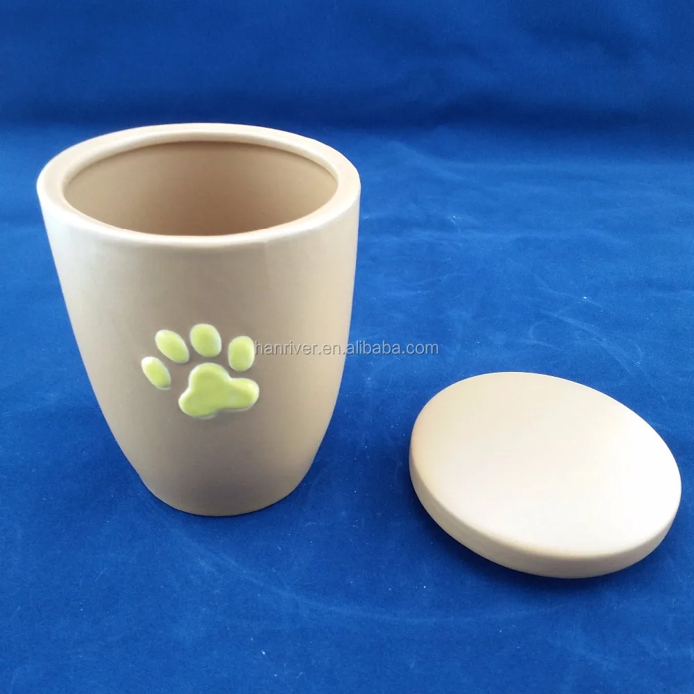 Hot sale ceramic pet urn casket with cover with hand paint paw mark for pet ashes