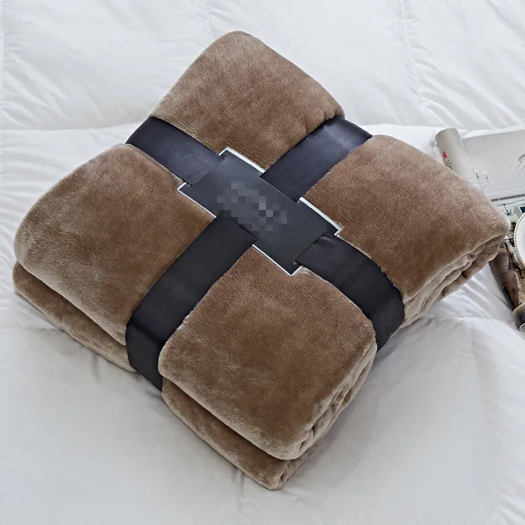 
Manufacturer supplier soft heavy flannel fleece blanket hot selling on amazon and ebay 